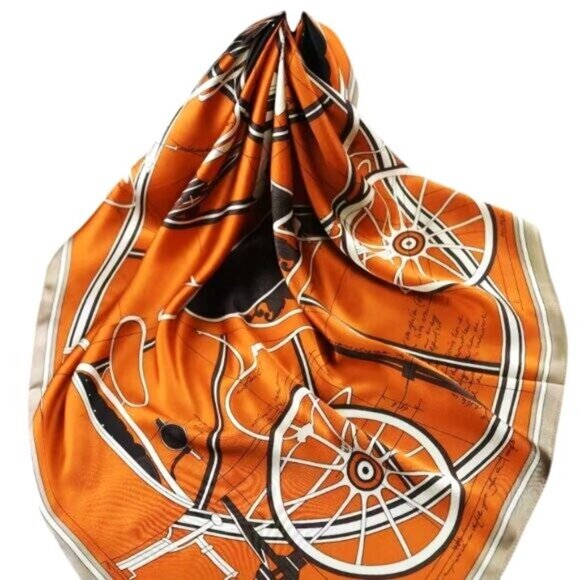 100% Mulberry Silk Scarf -Time and Space 35.4”x35.4” (90×90 cm) - Picture 3 of 9
